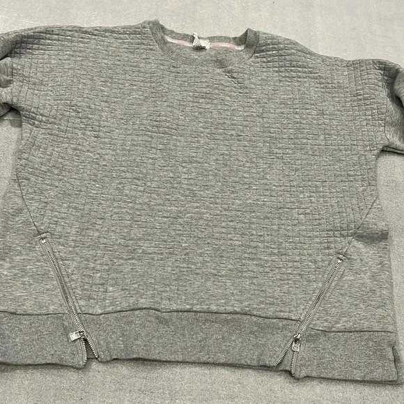 ❤️2/$30❤️[XL]Diadora Cropped  Pull Over Gray Sweatshirt - Picture 2 of 3